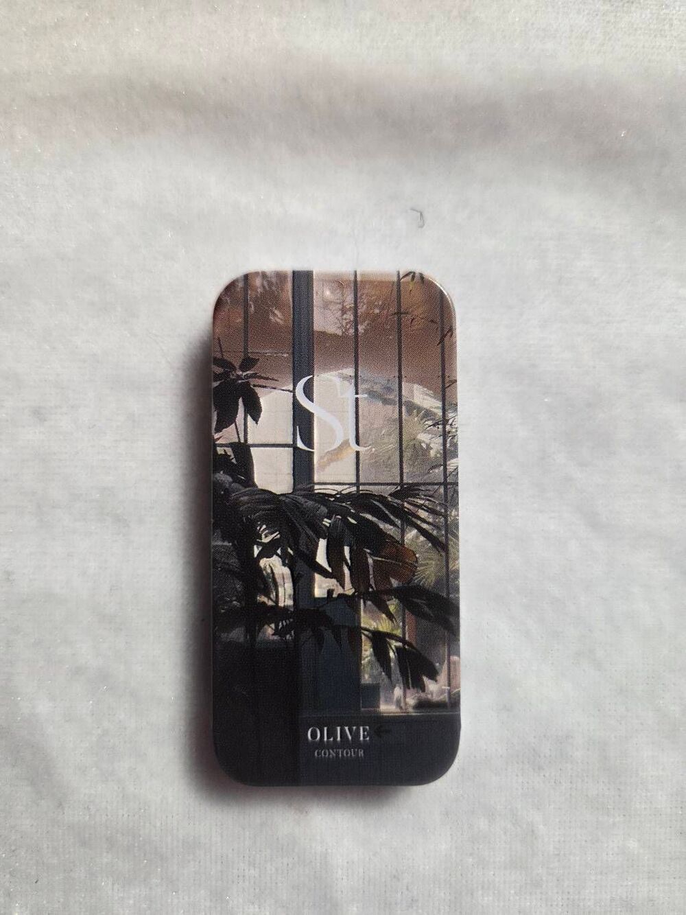 Seint Olive Contour Tin 4g New w/Out Box